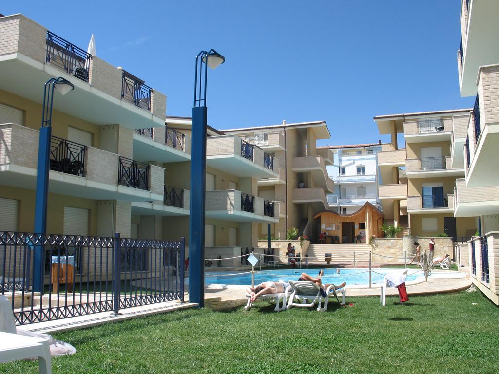 Green Bay Village Pineto Εξωτερικό φωτογραφία