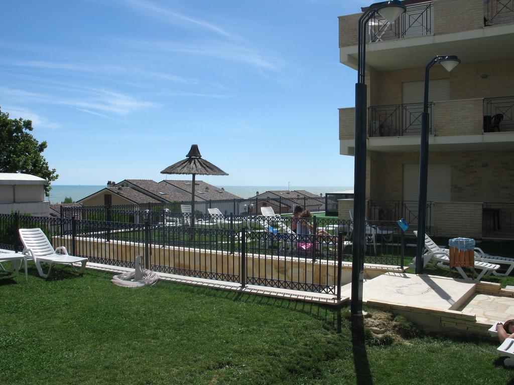 Green Bay Village Pineto Εξωτερικό φωτογραφία