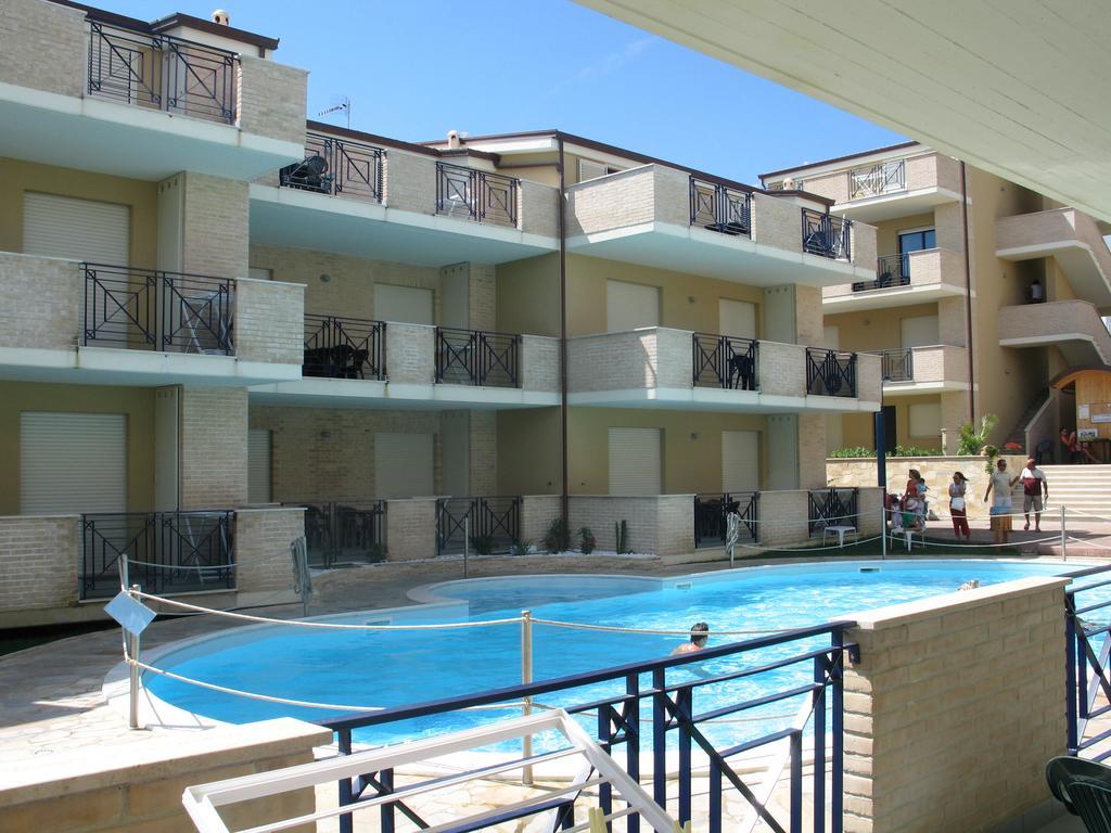 Green Bay Village Pineto Εξωτερικό φωτογραφία